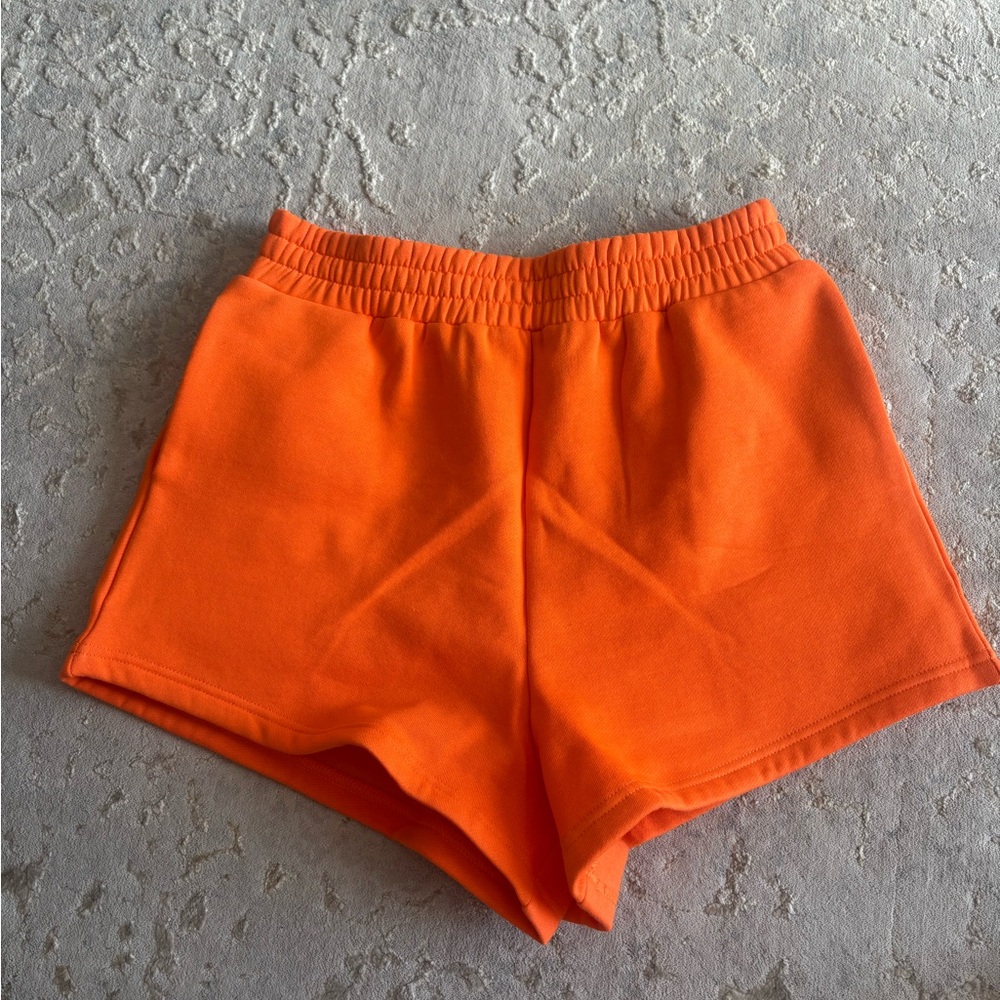 Fancydboutique sweat shorts - Picture 2 of 3